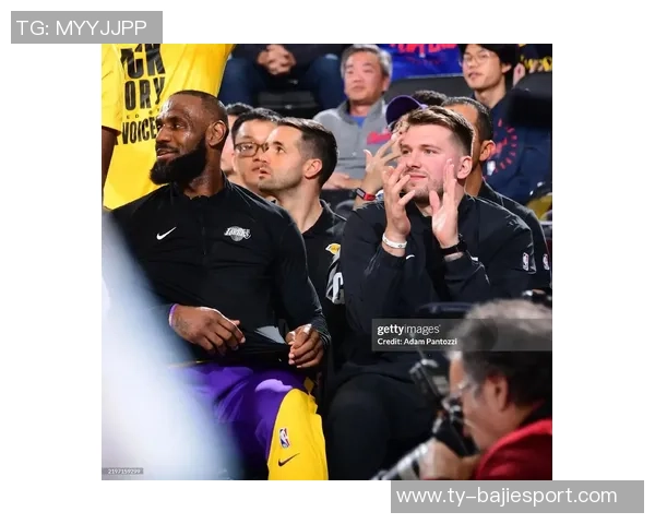 湖人全场失误频频东詹里合计17次东契奇独自9次表现堪忧 湖人全场失误频频东詹里合计17次东契奇独自9次表现堪忧