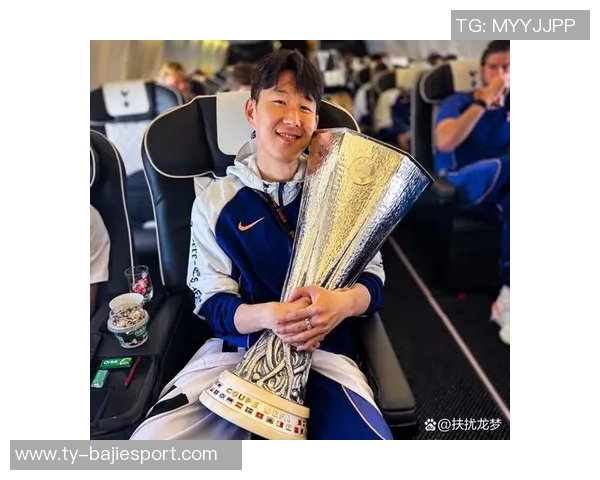 西蒙斯加盟热刺接过孙兴慜7号却17场未能破门引发热议